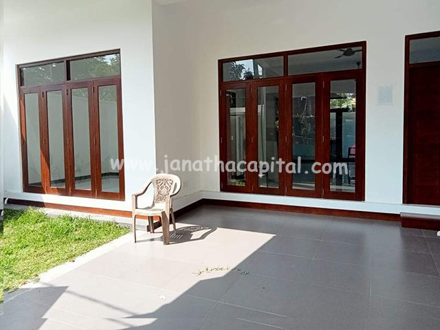 Brand New Three Story House For Sale in Nugegoda